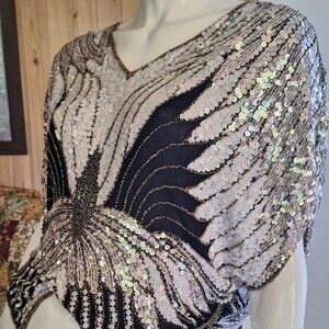 Gorgeous 100% Silk Butterfly Top w/sequins & beads. M size.